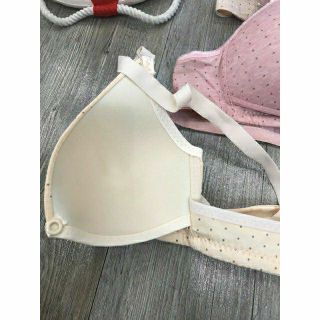 Áo lót cho con bú mở cúc hàng chấm bi