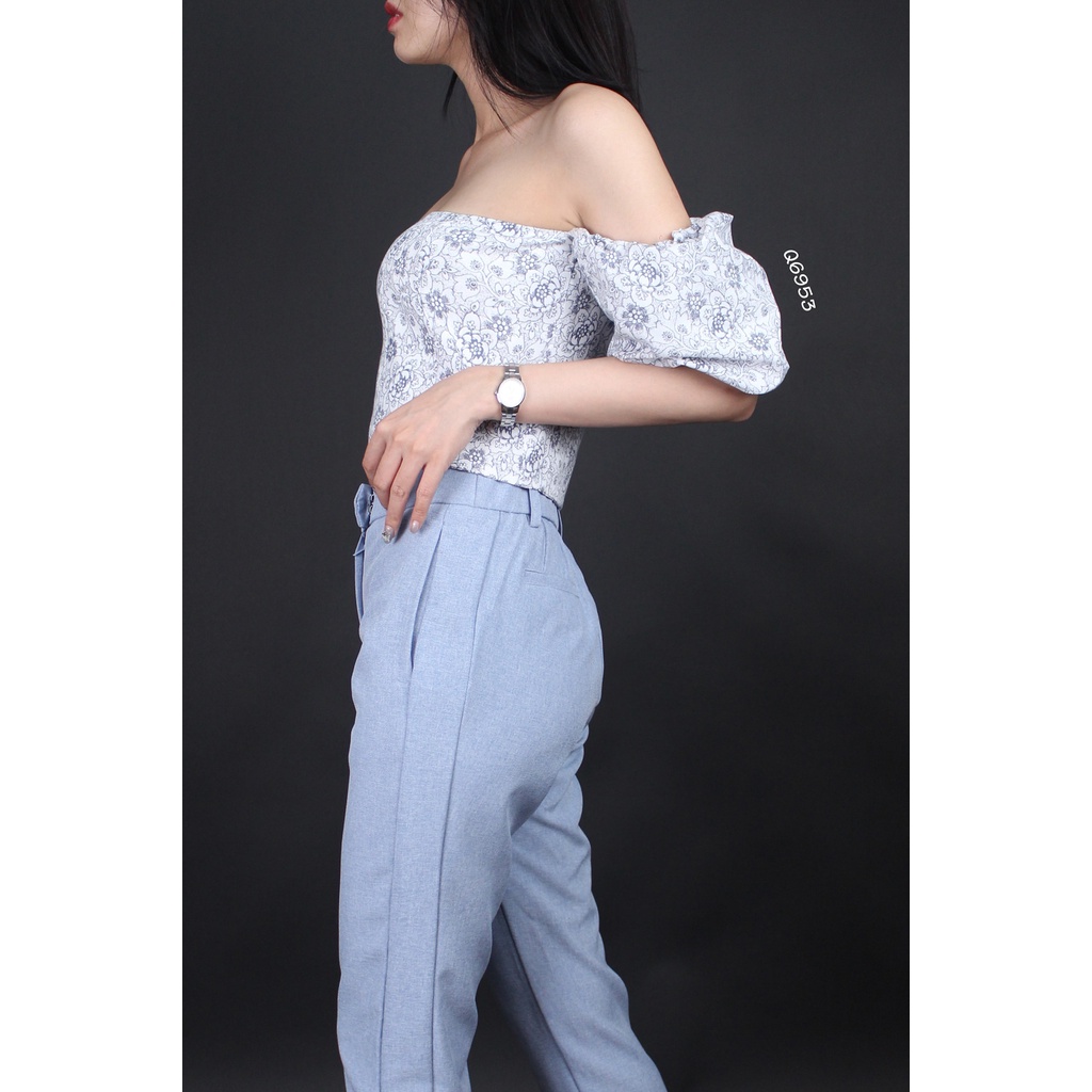 Q6953 - Áo croptop trễ vai F21 tay ngắn phồng, in hoa lá