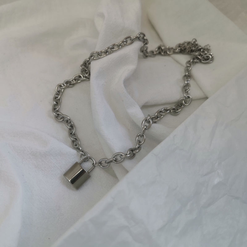 Dây Chuyền Mặt Hình Ổ Khóa Độc Đáo Kiểu Phong Cách Retro Hàn Quốc