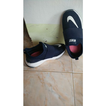 Thanh lý giầy bé nam nữ còn new 90%