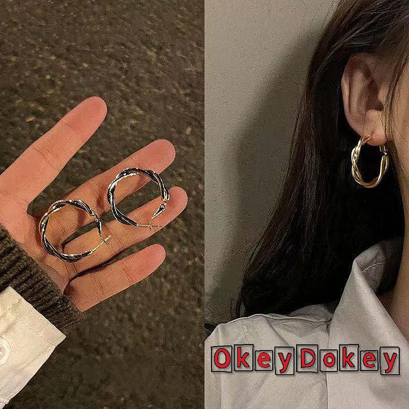Khuyên Tai Dạng Vòng Tròn Xoắn Tinh Tế Màu Trơn Cho Nữ