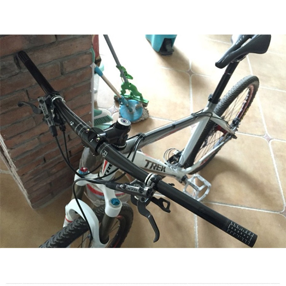 Bontrager Tay Lái Xe Đạp Leo Núi Bằng Sợi carbon 9 Độ 690 / 720mm 31.8mm