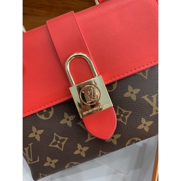 Túi xách ngọc trinh locky bb Super lót nhung  có hộp