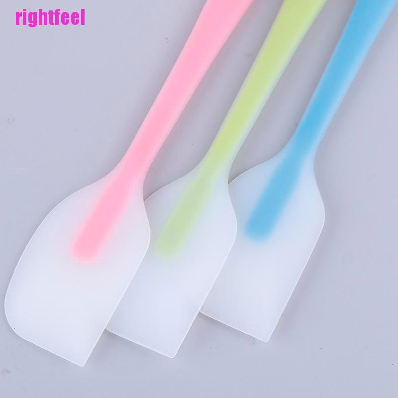 Muỗng Silicone Chịu Nhiệt Dùng Trong Nhà Bếp
