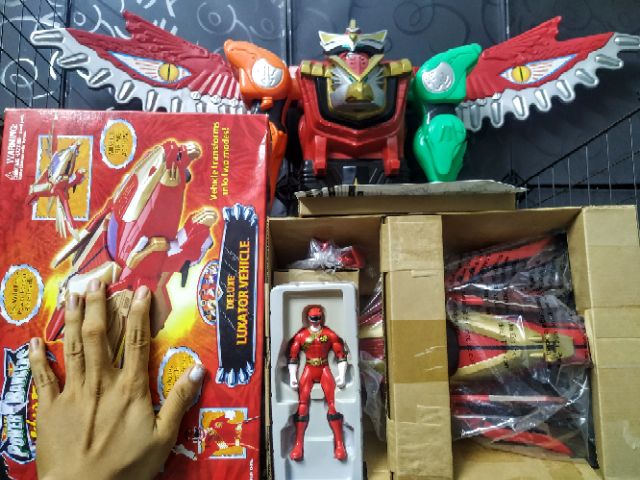 Bandai Mỹ Gao đỏ và xe Sư Tử Chim Ưng khổng lồ bản hiếm Gaoranger