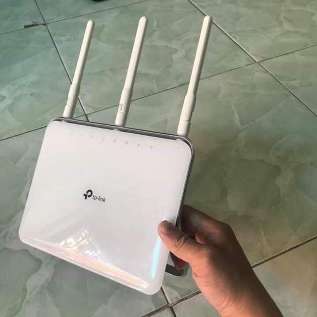 Bộ phát wifi gigabit băng tần kép AC1900 Tp-link Archer C9