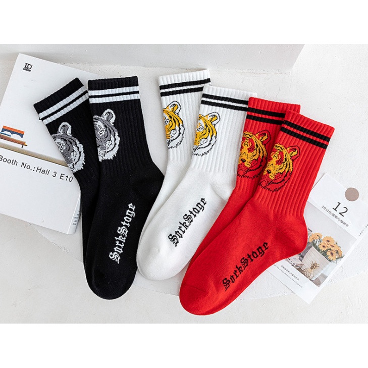 Vớ hình mặt Hổ cao cổ Nam Nữ phong cách thể thao, năng động.