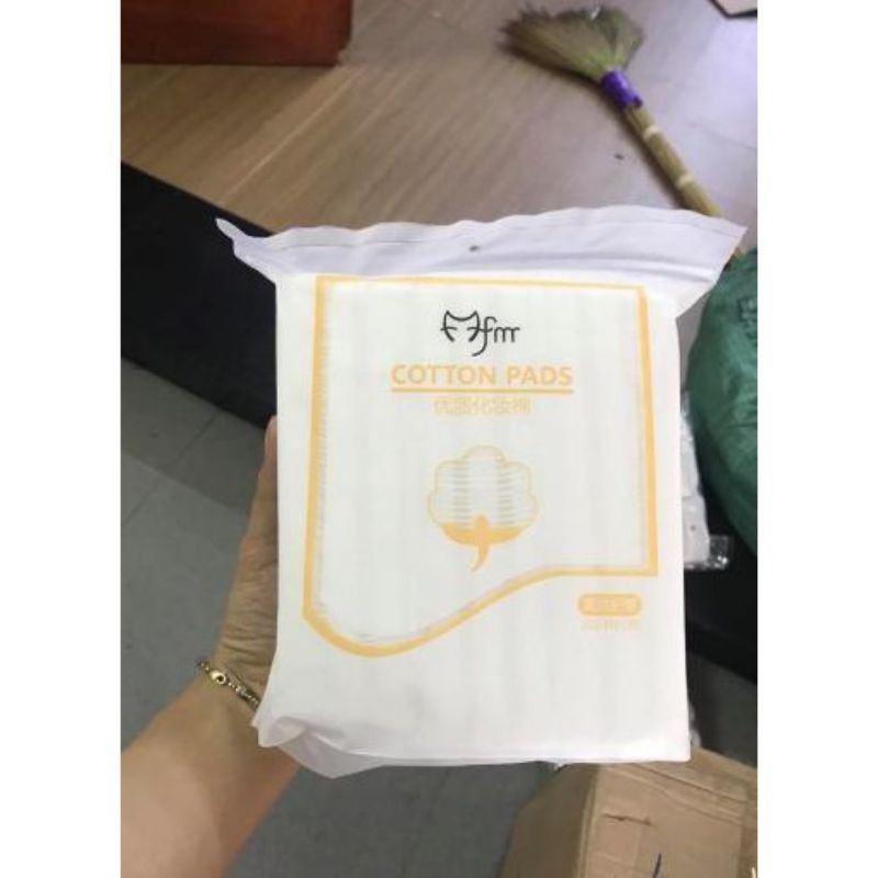 Bông tẩy trang 3 lớp FM Cotton Pads 222 miếng