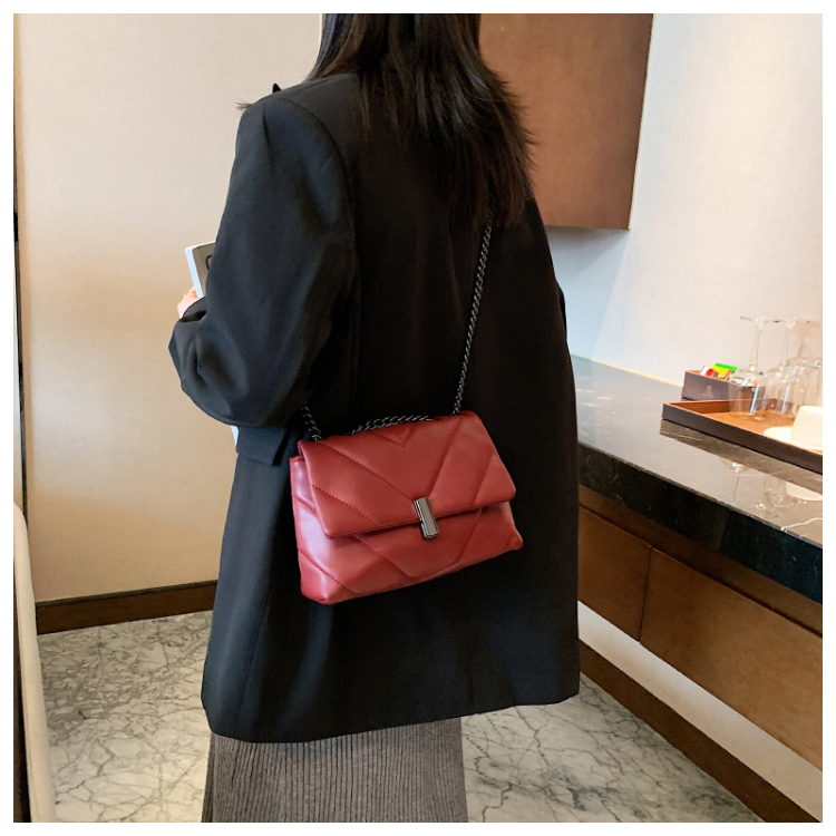 Túi đeo vai JASMIN NOIR da PU họa tiết chữ V sức chứa lớn thời trang 2021 chất lượng cao dành cho nữ