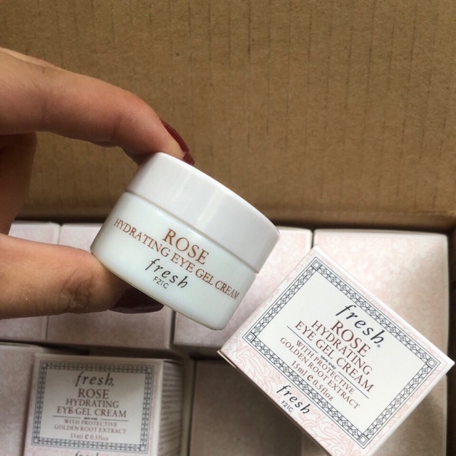 Kem dưỡng mắt Fresh Rose Hydrating Eye Gel