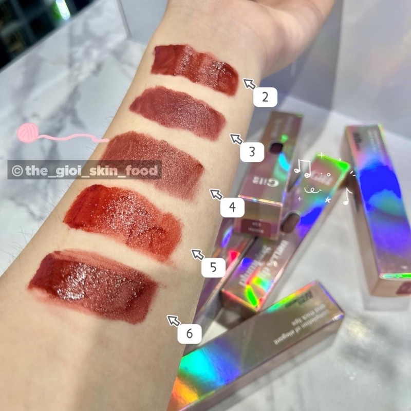 SON KEM LÌ GILAA PLUMPING LIP SERUM