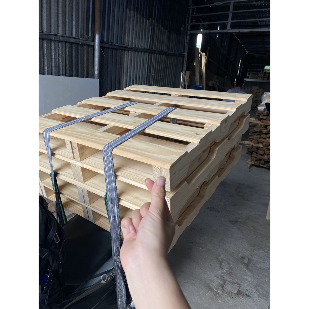 Giường Pallet gỗ thông chân cao 10cm Decor phòng giá Sv
