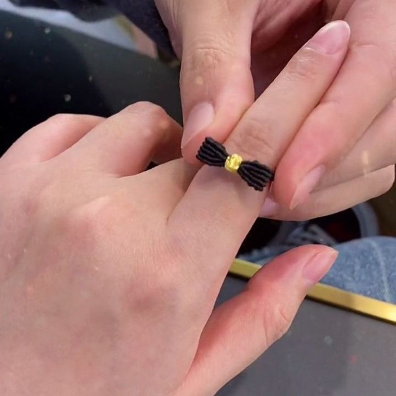 On The Run Vòng Đeo Tay Thắt Nơ Ba Chiều Quà Tặng Sinh Nhật Ngọt Ngào Cho Học Sinh Nữ