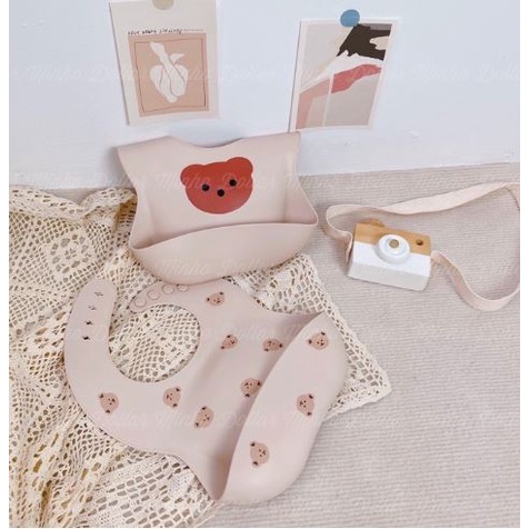 FamiShop Yếm ăn dặm silicon hình gấu chery họa tiết Hàn Quốc