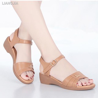 Giày Sandal Đế Bằng Chống Trượt Thời Trang Mùa Hè 2020 Thiết Kế Cho Phụ Nữ Trung Niên 40-50 Tuổi