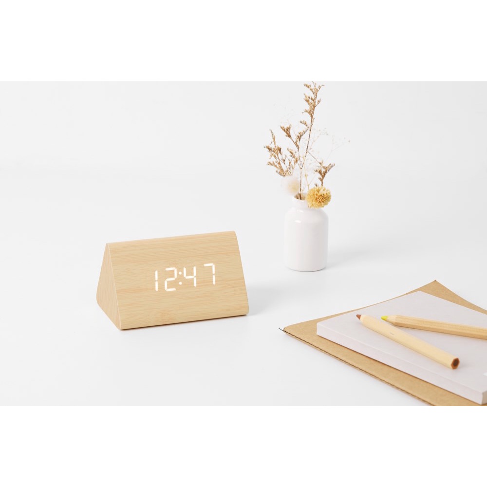 Đồng Hồ Để Bàn ARTBOX Hàn Quốc Hình Tam Giác Bằng Gỗ