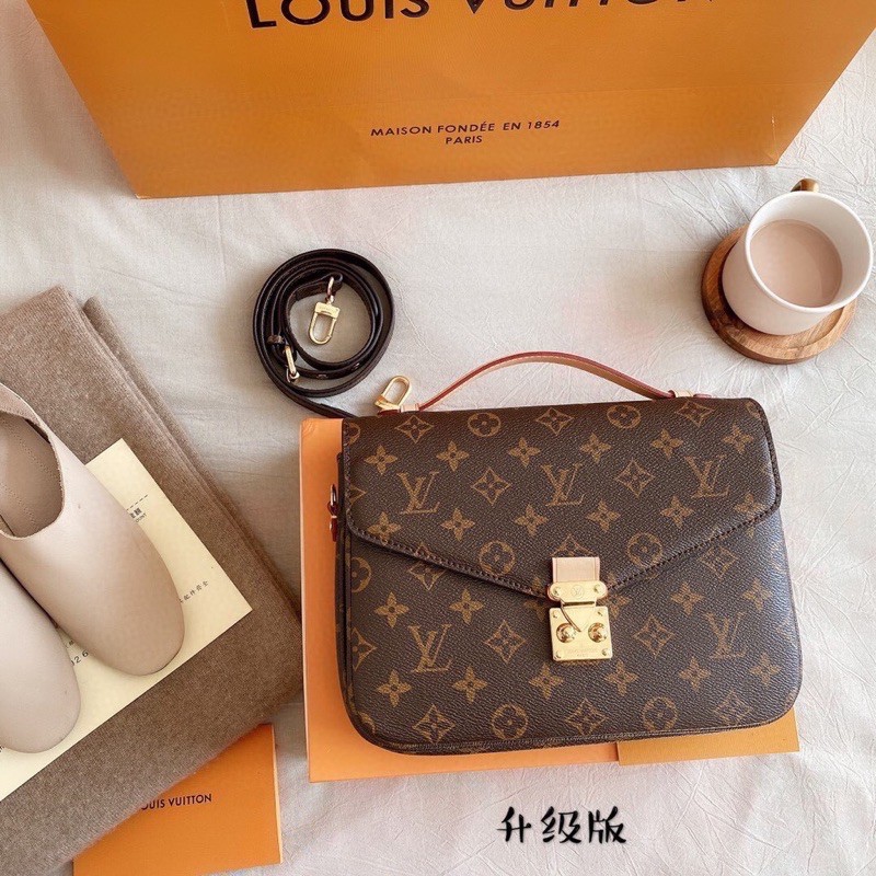 Túi dáng cặp Công Sở Khoá Vuông Size 20cm-25cm