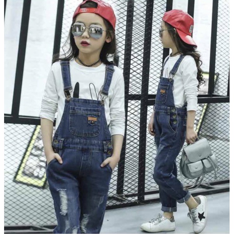q17- Quần yếm jean bé gái size 110-130