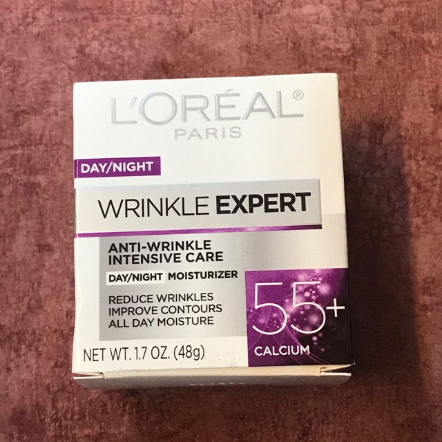 Kem dưỡng da ngày và đêm Loreal Wrinkle Expert Anti- Wrinkle intensive Care Day/Night 55+ (48g)