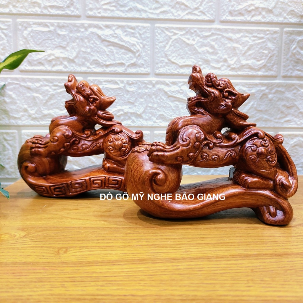 Cặp tỳ hưu gỗ hương mang bạc vàng vào nhà