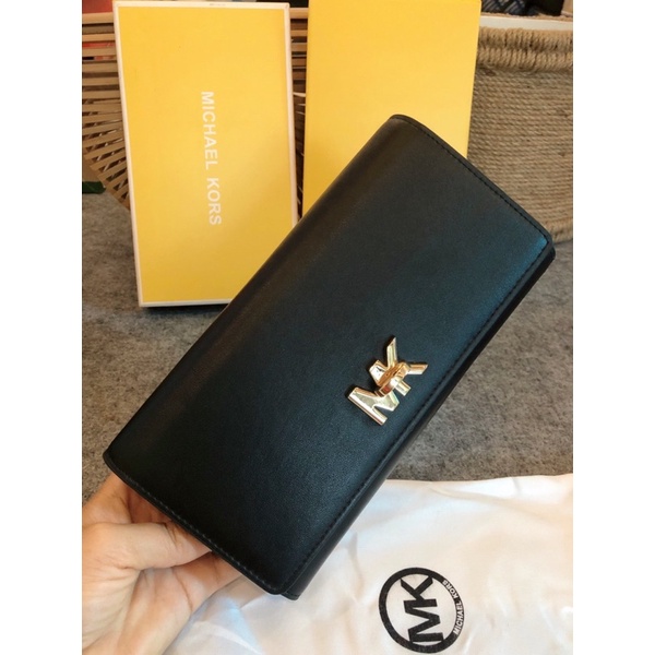 Ví M.K nữ xuất chuẩn