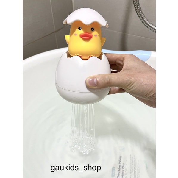 Đồ Chơi Bồn Tắm Trứng Nở Vịt ( Chim Cánh Cụt)  Thả Bồn Tắm Phun Nước Cho Bé