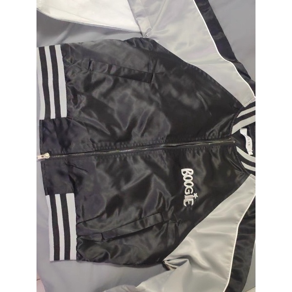 Áo Hoodie croptop Ju seok Kyung Penthouse kèm ảnh thật