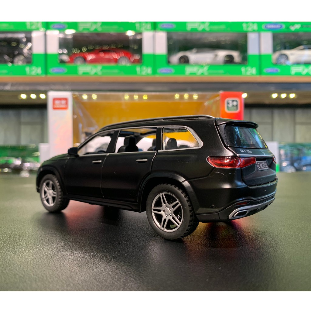 Mô hình xe Mercedes-Benz GLS 580 tỉ lệ 1:32 CHIMEI màu đen