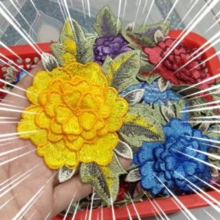 Hoa vải thêu 3D