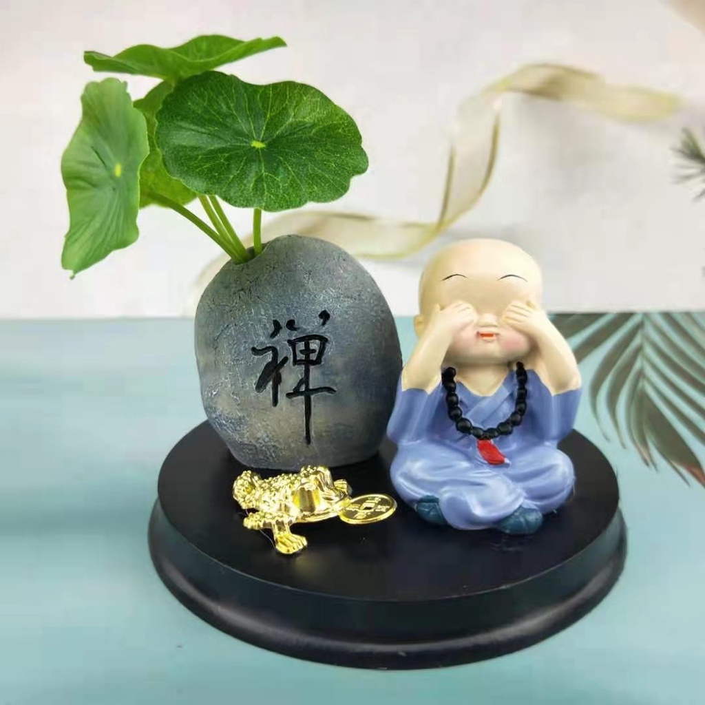 Bộ tượng chú tiểu tứ không trang trí xe ô tô kèm chậu cây và đế gốm mang lại may mắn, an nhiên tự tại