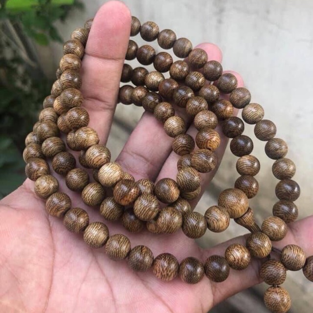 Tràng 108 hạt gỗ Trầm hương