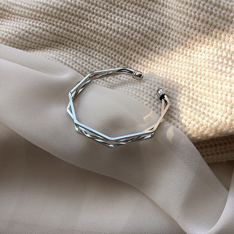 Vòng Tay Hở Thiết Kế Hình Học 3d C245