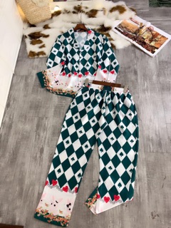 Bộ pijama quân bài