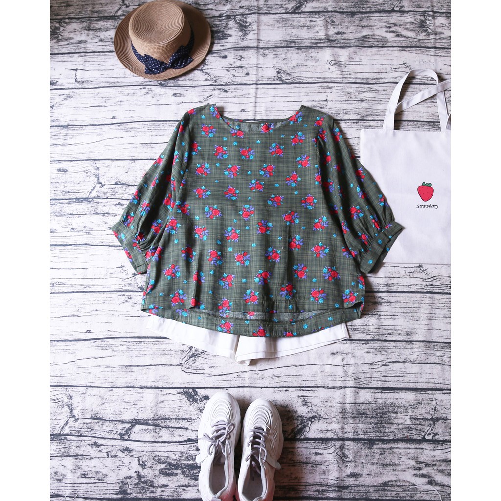 ÁO MORI HOA NHÍ CÁNH DƠI