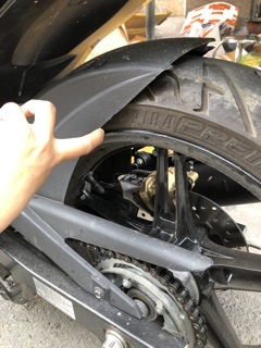 Dè chắn bùn exciter 150 có cacte