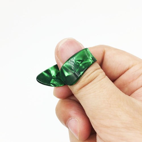Móng gảy Guitar ngón cái