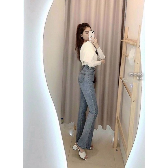 Quần jean dài ống loe hai nút gài logo CD đai lưng TT0706
