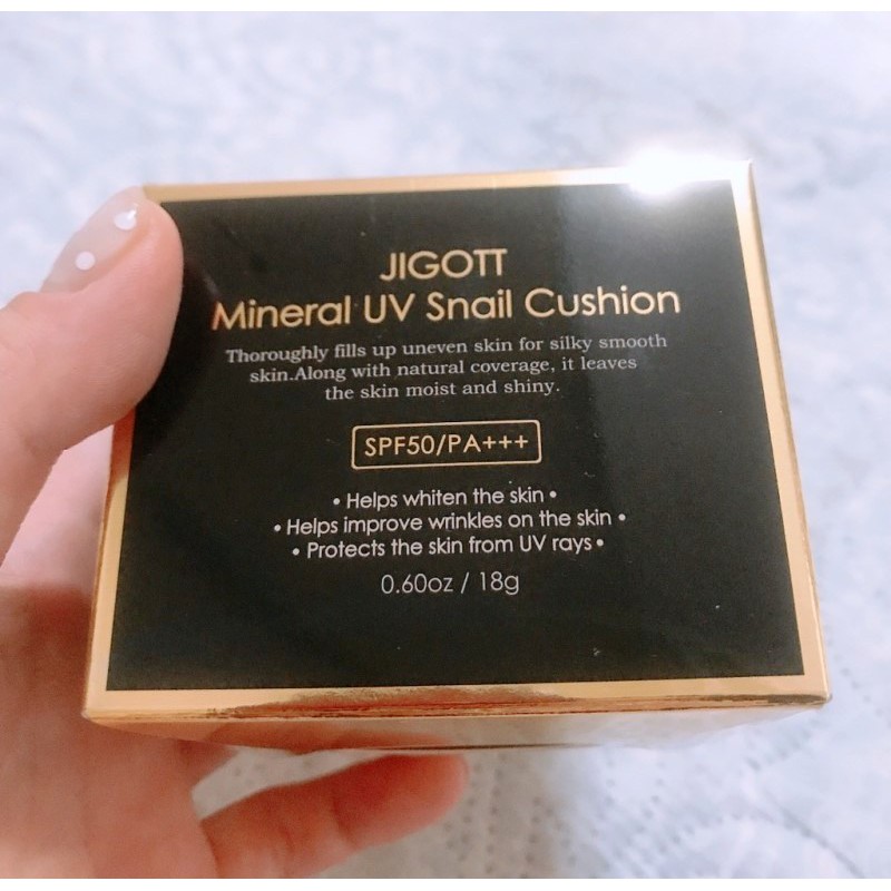 [Mỹ Phẩm Hàn Quốc]Phấn nước Cushion chống nắng Hàn Quốc Jigott Mineral UV Snail Cushion SPF50 PA+++