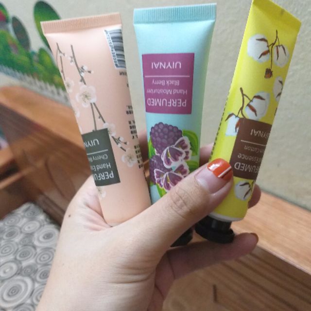 Kem dưỡng da tay Maycreate