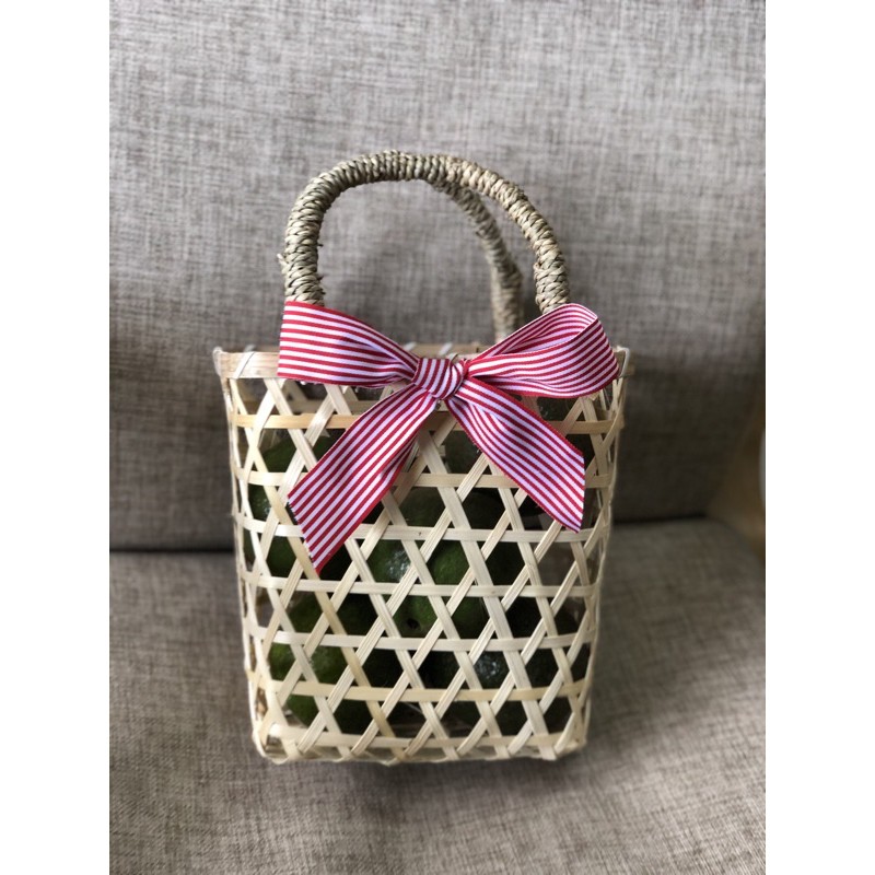 Giỏ tre đựng quà mộc mạc và ấn tượng giá sỉ | BigBuy360 - bigbuy360.vn