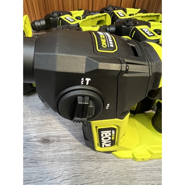 Thân Máy Khoan Bê Tông Ryobi Pin 18V