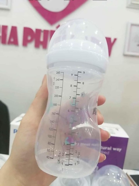 Bình ti avent hoạ tiết cá ngựa dung tích 240ml