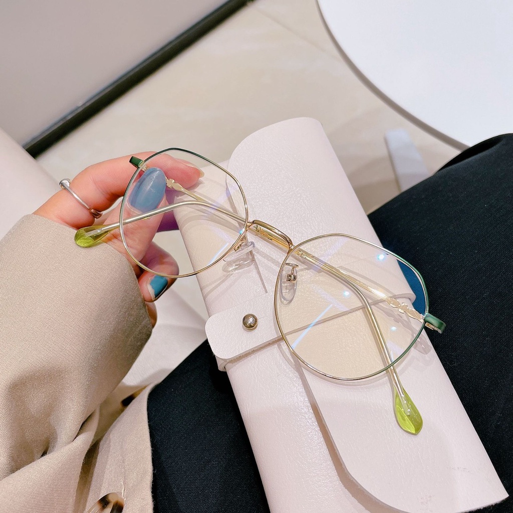 Kính Form tròn Nam Nữ 561 Chất liệu hợp kim titan hàn quốc kiểu dáng hot trend