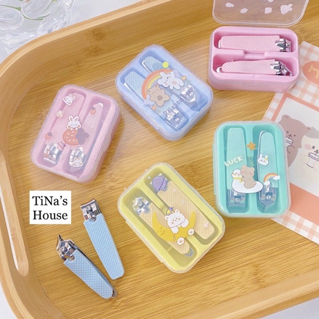 Bộ bấm móng tay cho bé đầu tròn - nhọn bằng thép không gỉ có hộp đựng dễ thương - TiNa’s House