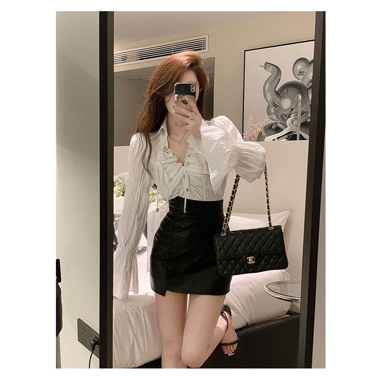 Bộ đồ gồm chân váy da lưng cao và áo kiểu sơ mi cổ chữ V dây rút dài tay thời trang mùa thu dành cho nữ (có bán lẻ)