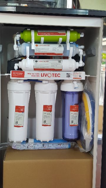 máy lọc nước ro 9 cấp LiVoTec có tủ đứng cao cấp thiết kế sang trọng phù hợp với mọi không gian trong gia đình của bạn