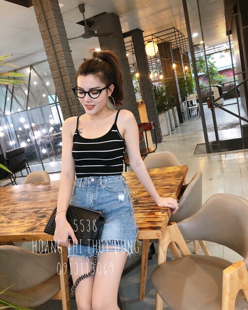 Áo CropTop 2 Dây Sọc Ngang