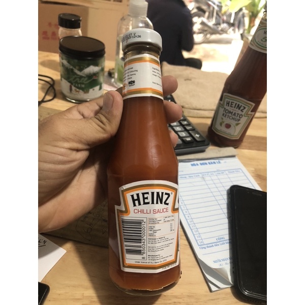 Tương Ớt Cay Nhẹ Truyền Thống HEINZ 300g (Date:2023)