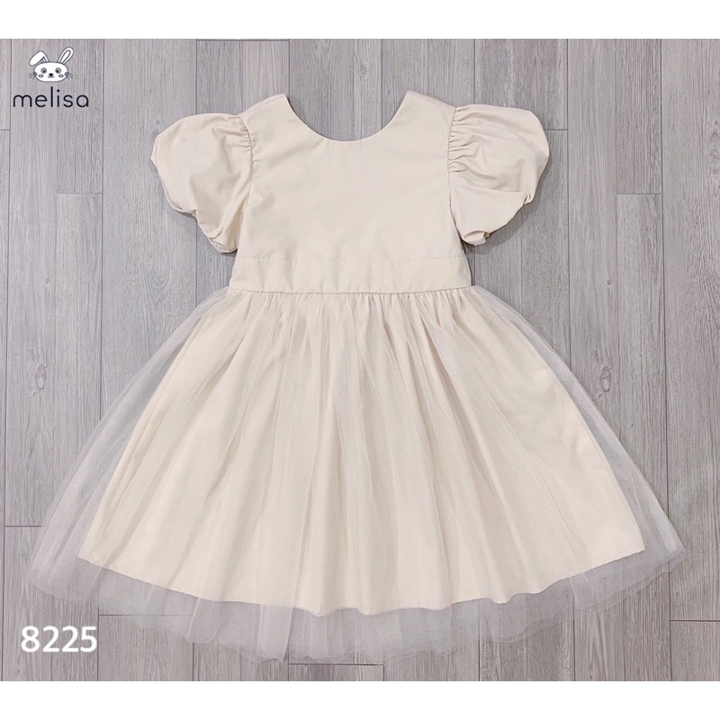 Đầm tiệc màu nude max xinh - max sang. Chất liệu đũi lụa mát phối voan mềm rất thoải mái. D8225