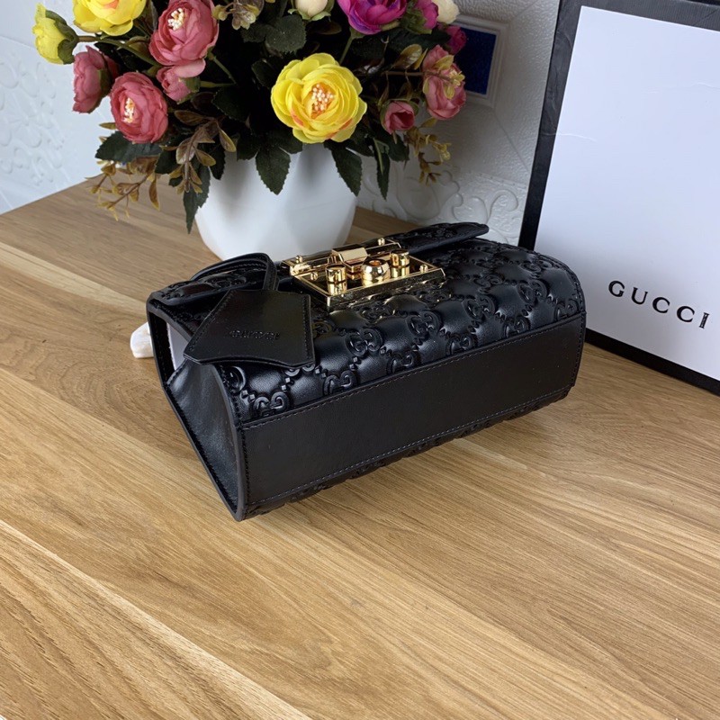 Túi xách Gucci màu đen size 20cm (có sẵn)